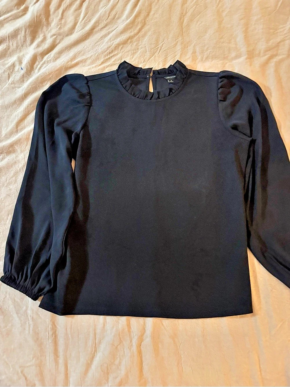 Ann Taylor Black Ruffle Neck Puff Long Sleeve Size Medium